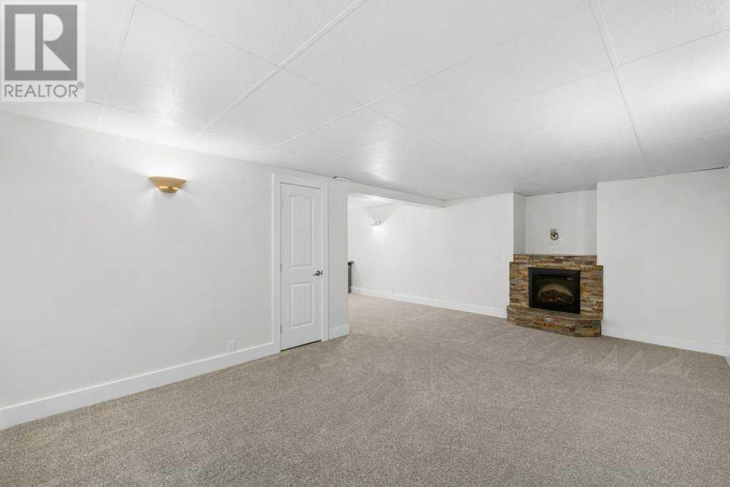 Single Family House for Sale in  Mckenzie Lake Manor SE McKenzie Lake Calgary 