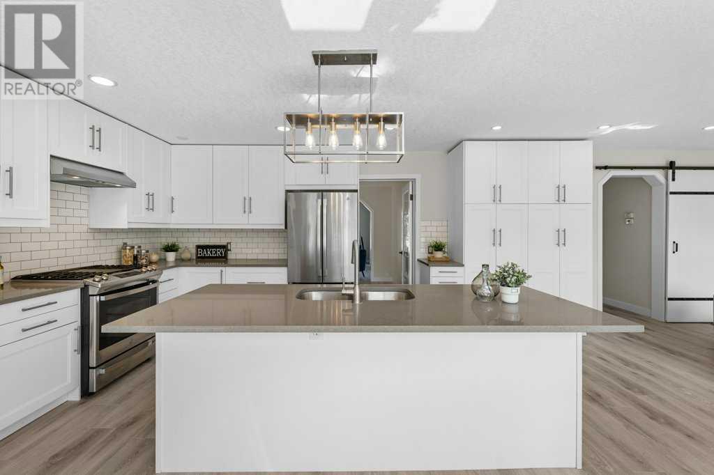Single Family House for Sale in  Mckenzie Lake Manor SE McKenzie Lake Calgary 