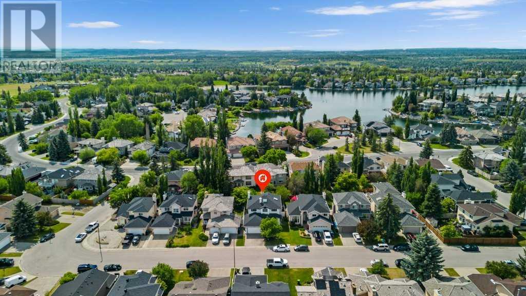 Single Family House for Sale in  Mckenzie Lake Manor SE McKenzie Lake Calgary 