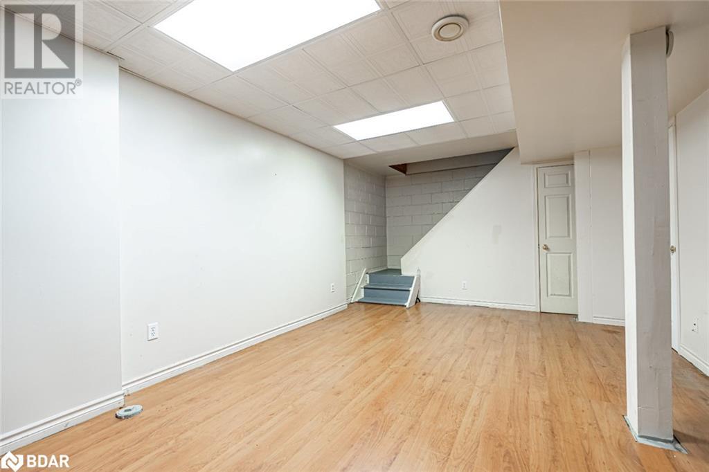 Photo 13 of 211 Phillips Street, Barrie ON
