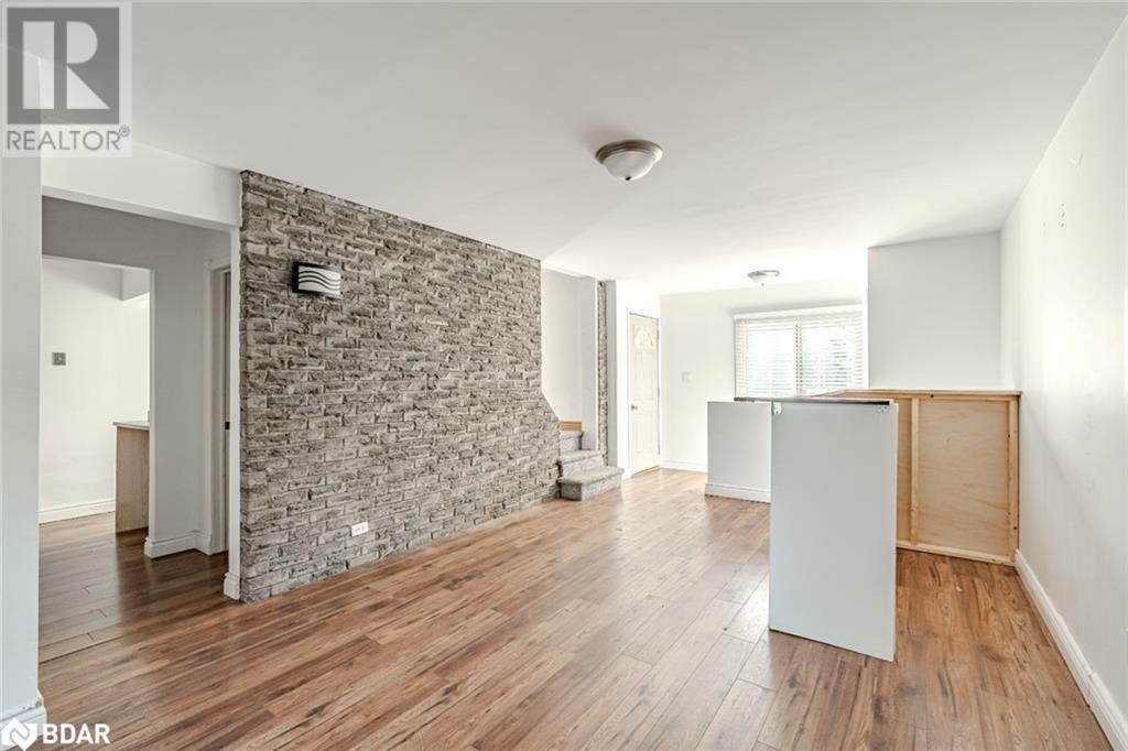 Photo 2 of 211 Phillips Street, Barrie ON