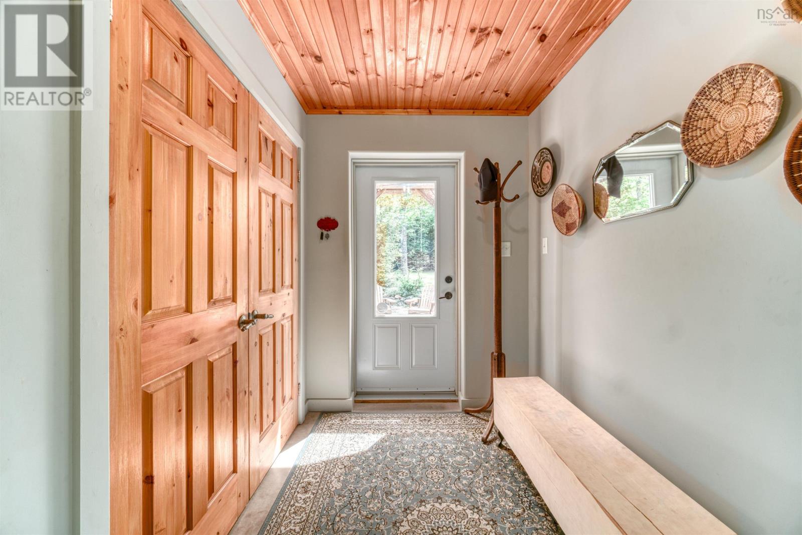 Single Family House 2 Level for Sale in  Kill Dog Cove Road Parkdale 