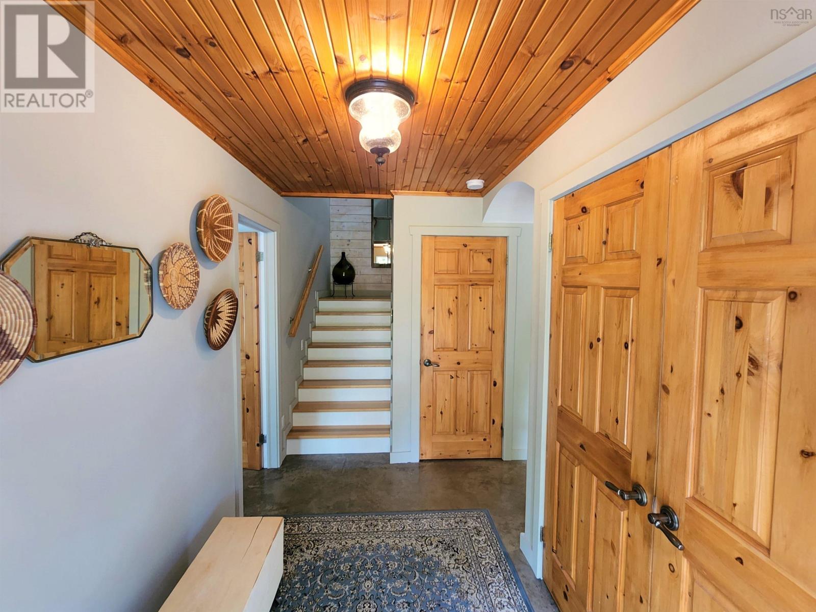 Single Family House 2 Level for Sale in  Kill Dog Cove Road Parkdale 