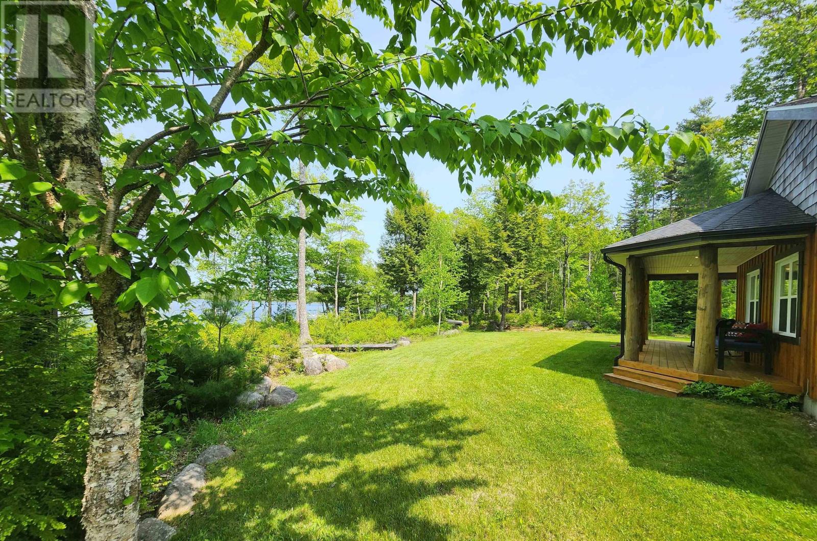 Single Family House 2 Level for Sale in  Kill Dog Cove Road Parkdale 