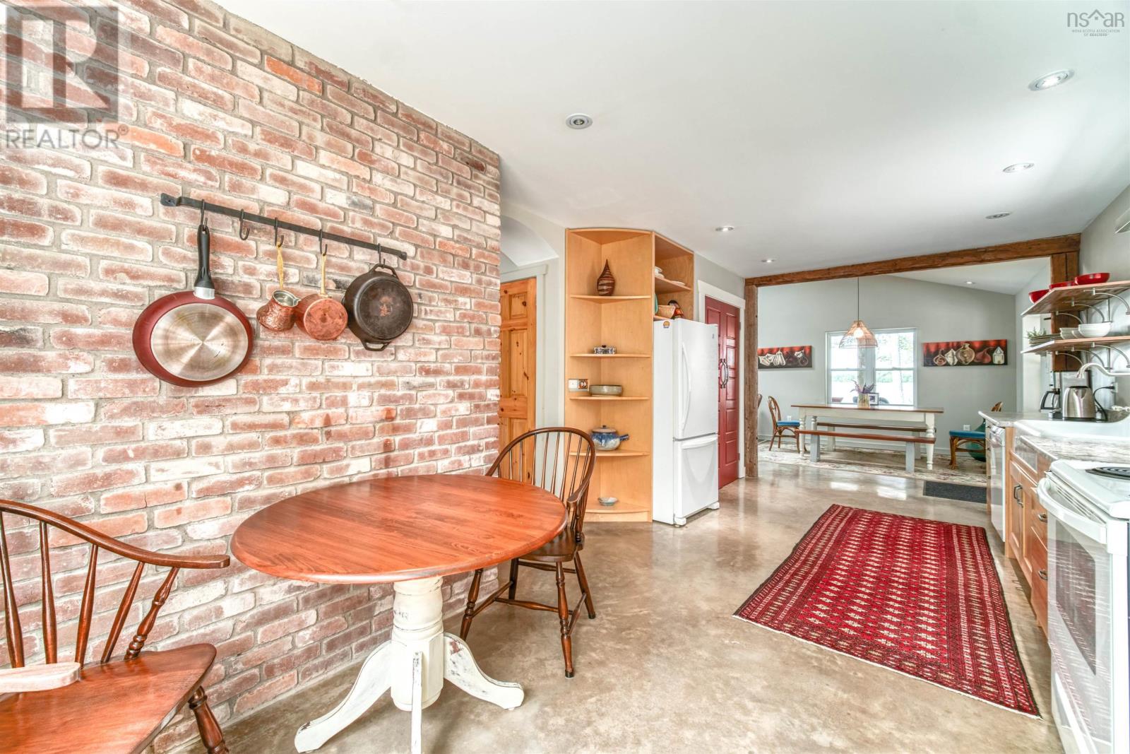 Single Family House 2 Level for Sale in  Kill Dog Cove Road Parkdale 