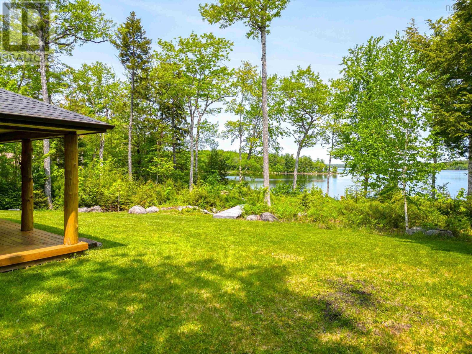 Single Family House 2 Level for Sale in  Kill Dog Cove Road Parkdale 