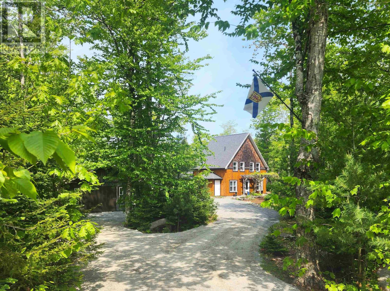 Single Family House 2 Level for Sale in  Kill Dog Cove Road Parkdale 