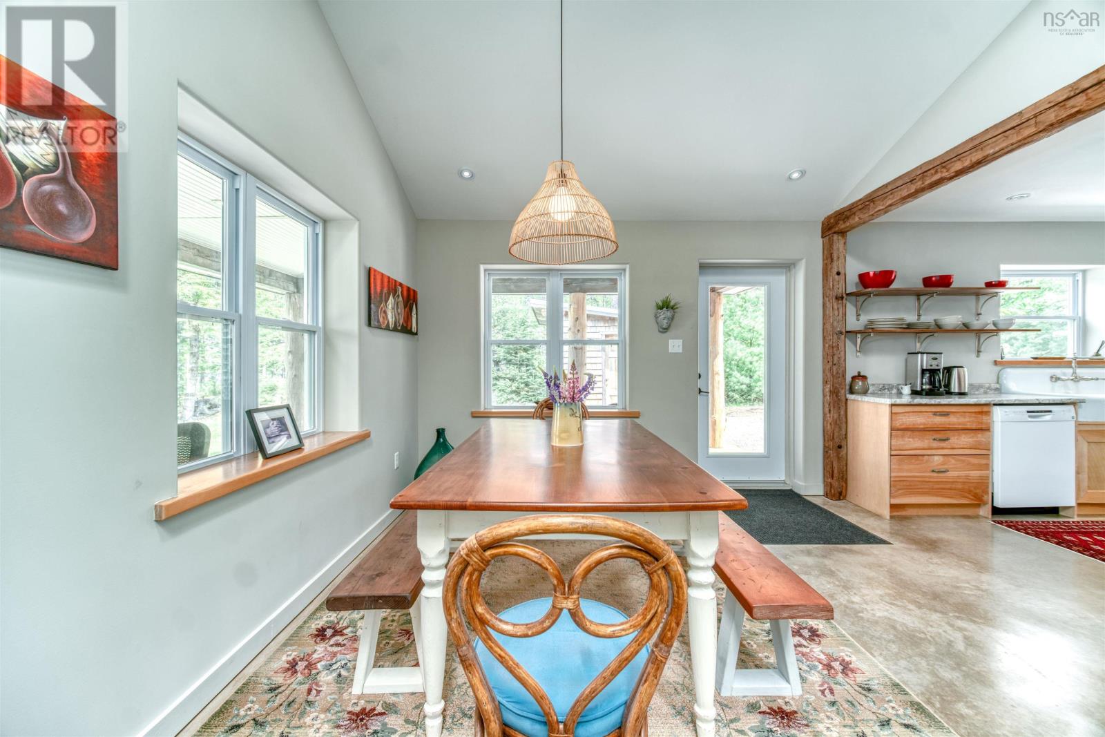 Single Family House 2 Level for Sale in  Kill Dog Cove Road Parkdale 