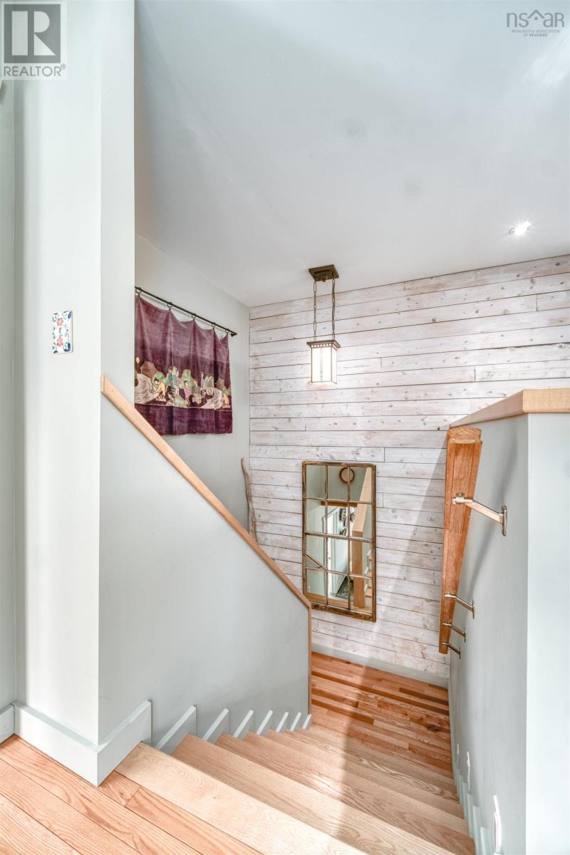 Single Family House 2 Level for Sale in  Kill Dog Cove Road Parkdale 