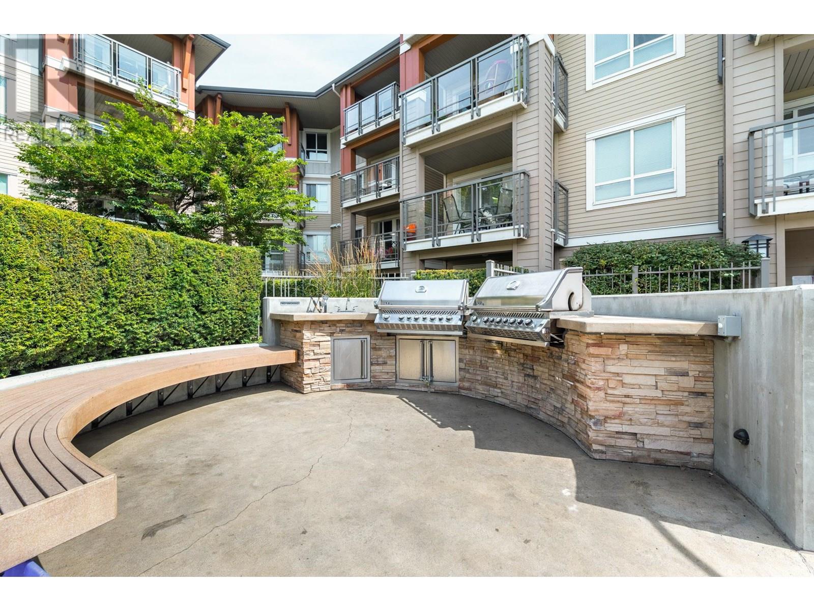 312 1083 Sunset Drive, Kelowna