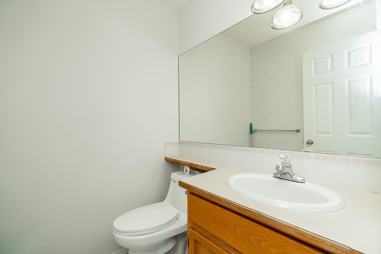 Photo 15 of 16089 80 Avenue, Surrey BC