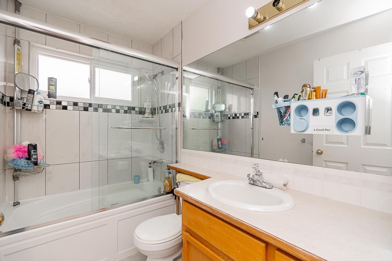 Photo 27 of 16089 80 Avenue, Surrey BC