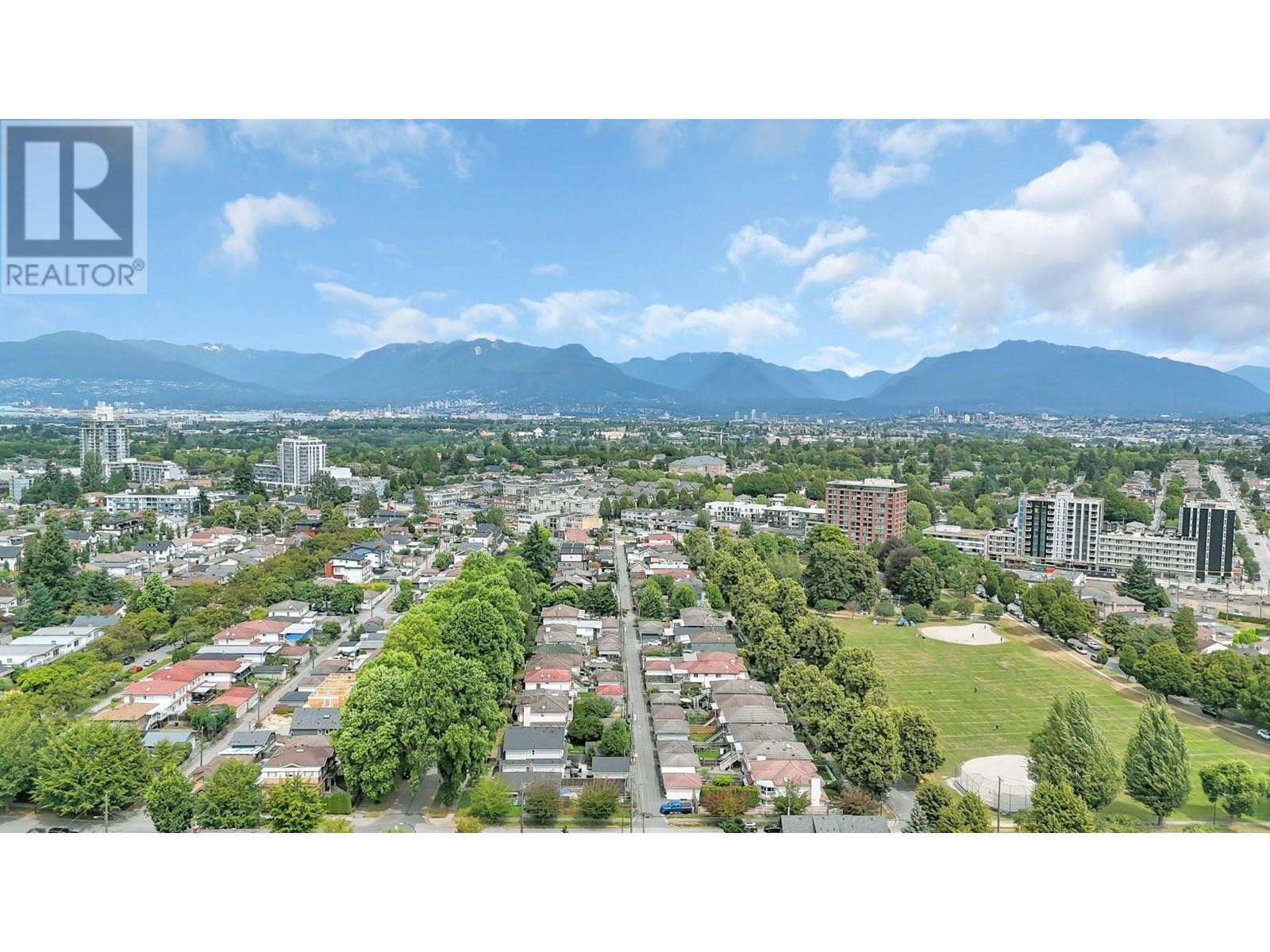 Photo 9 of 5338 Chambers Street, Vancouver BC