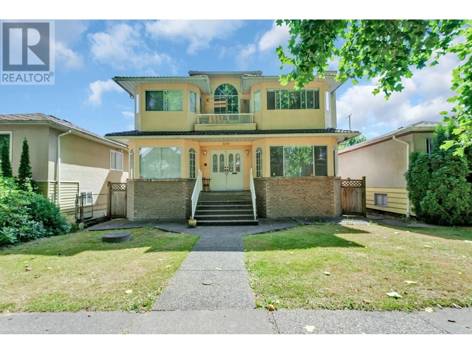 Photo 3 of 5338 Chambers Street, Vancouver BC