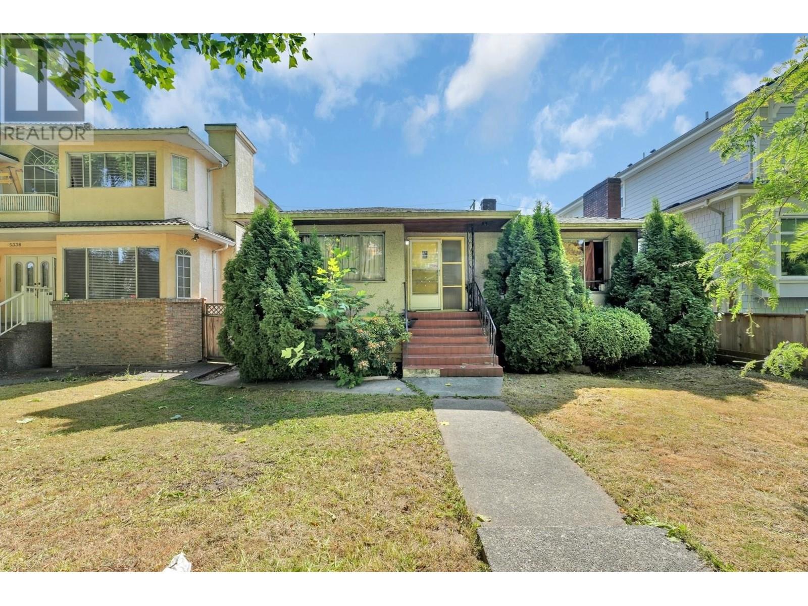 Photo 2 of 5338 Chambers Street, Vancouver BC