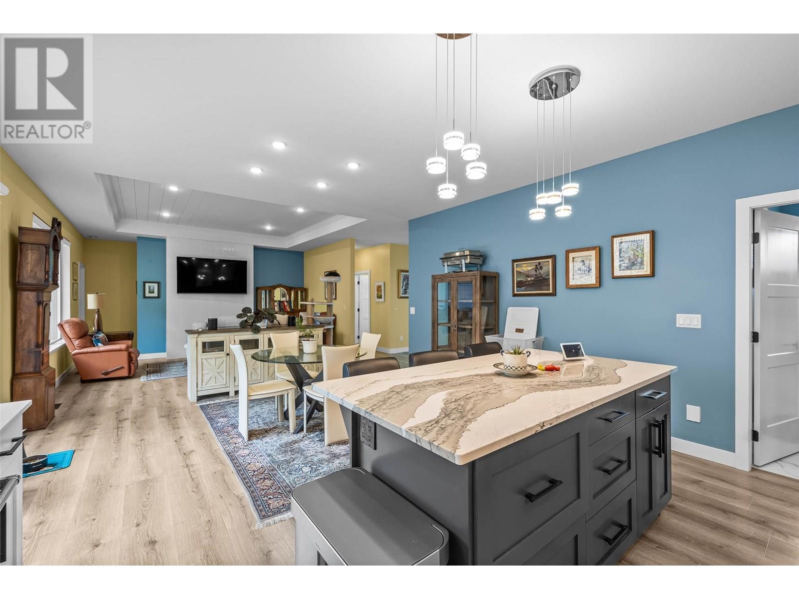 Photo 11 of 4103 Rio Vista Place, Kamloops BC