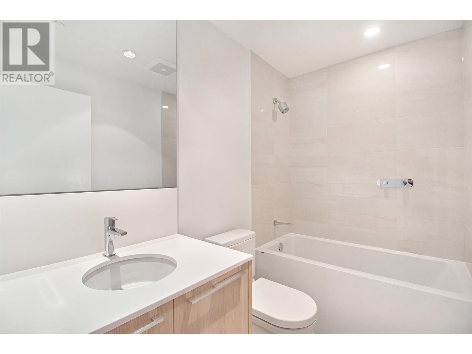 Photo 18 of 411 6688 Pearson Way, Richmond BC