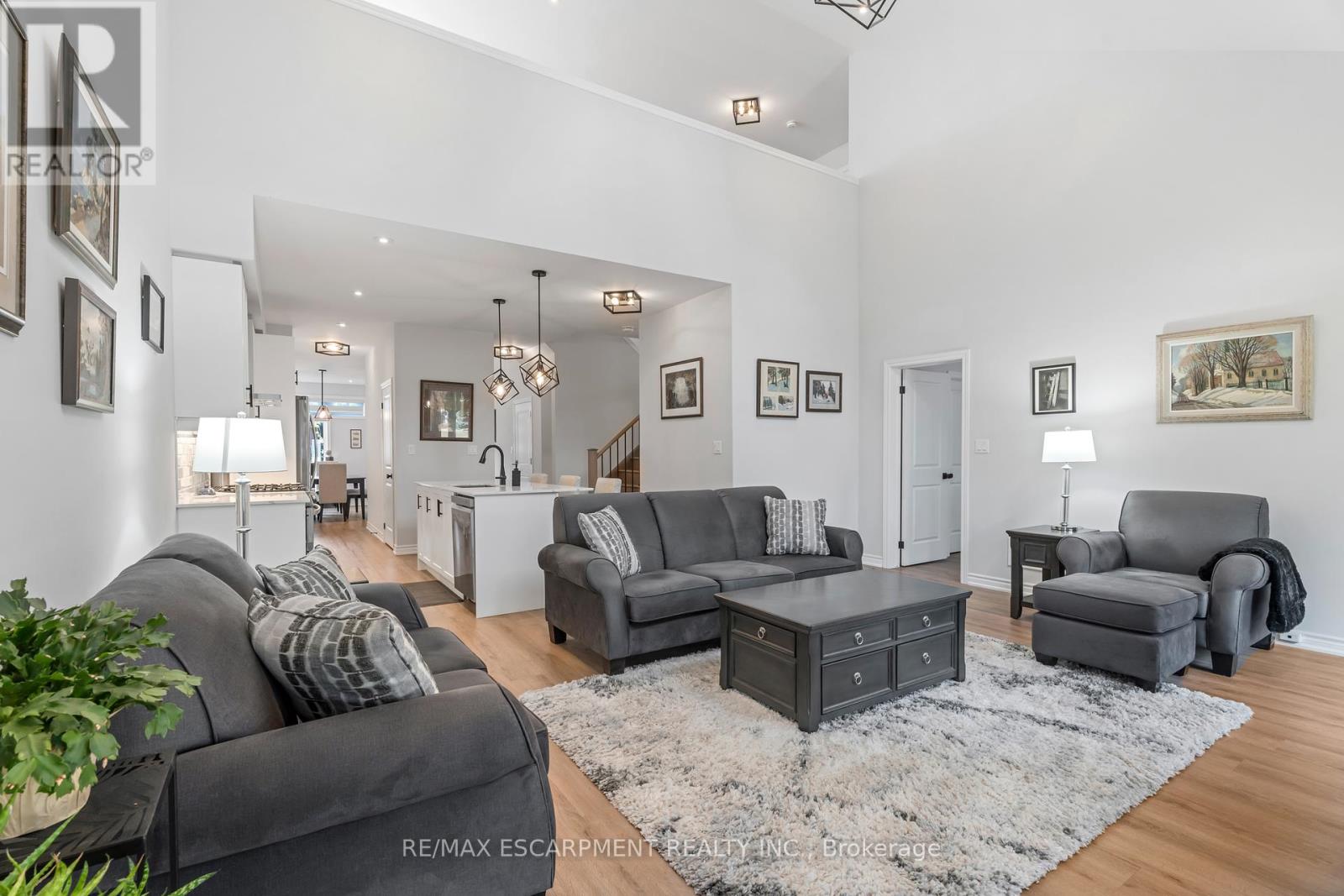 Single Family House for Sale in  WELCH LANE Hamilton (Mountview) 