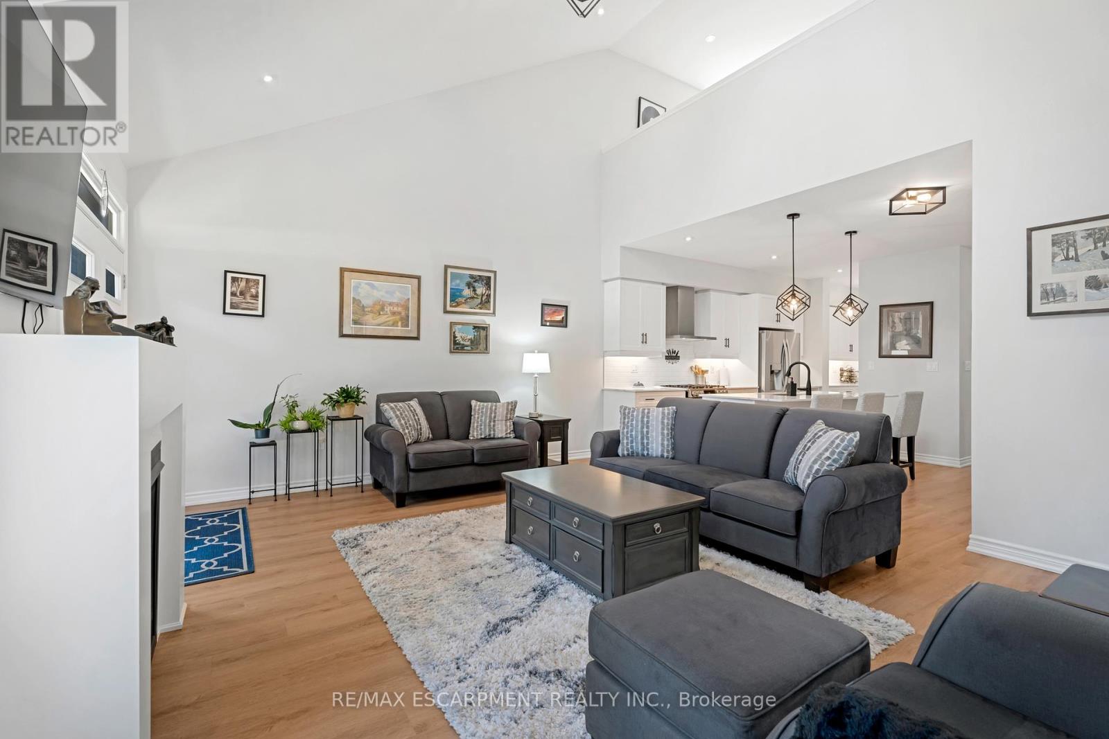 Single Family House for Sale in  WELCH LANE Hamilton (Mountview) 