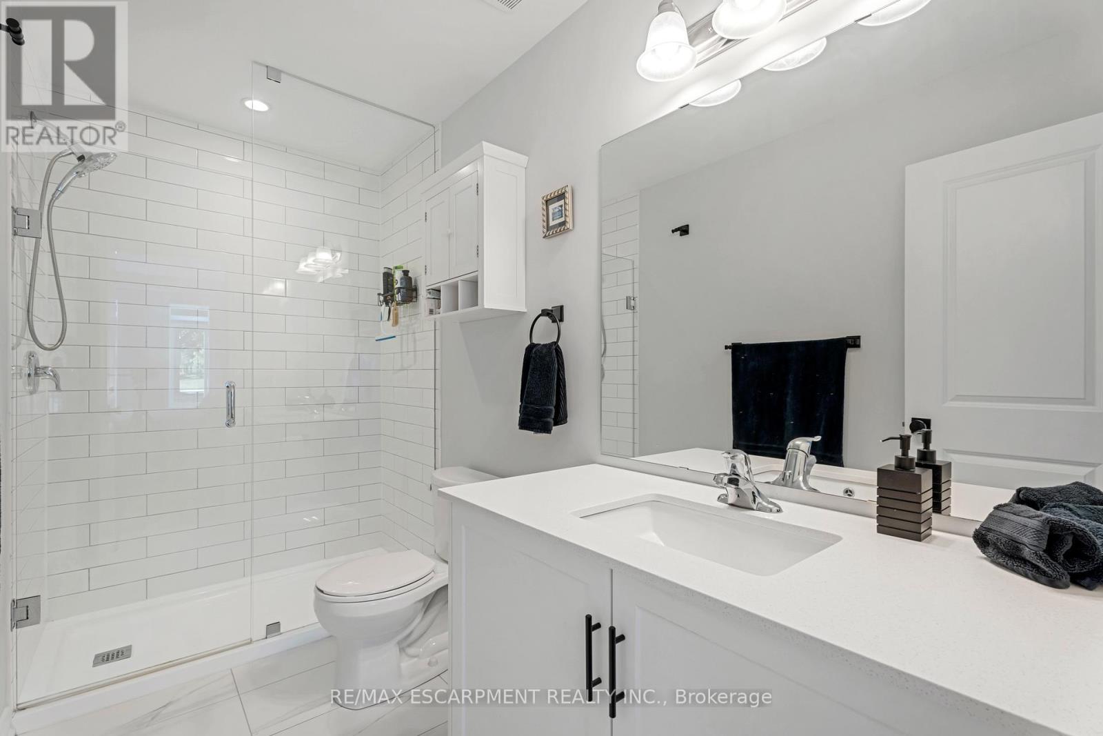 Single Family House for Sale in  WELCH LANE Hamilton (Mountview) 