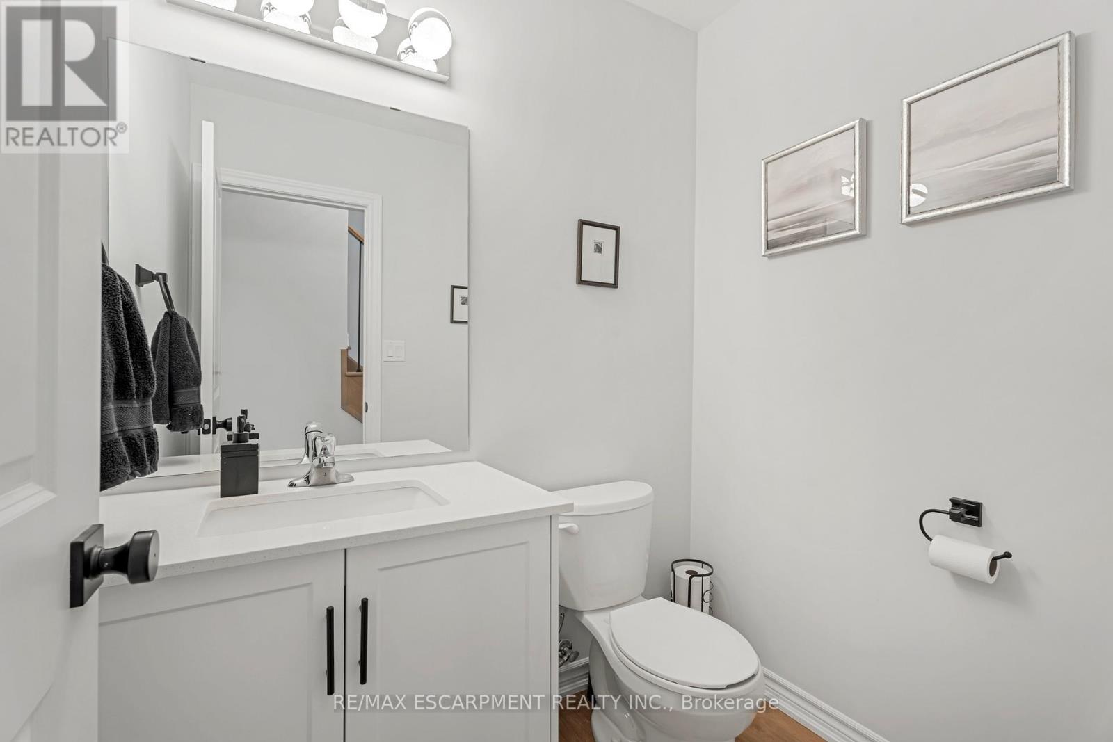 Single Family House for Sale in  WELCH LANE Hamilton (Mountview) 