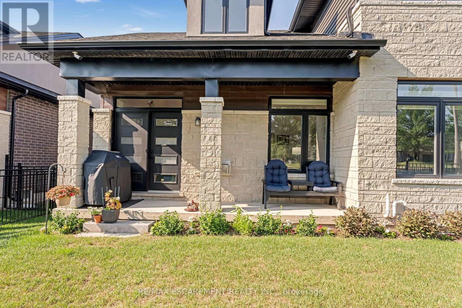 Single Family House for Sale in  WELCH LANE Hamilton (Mountview) 
