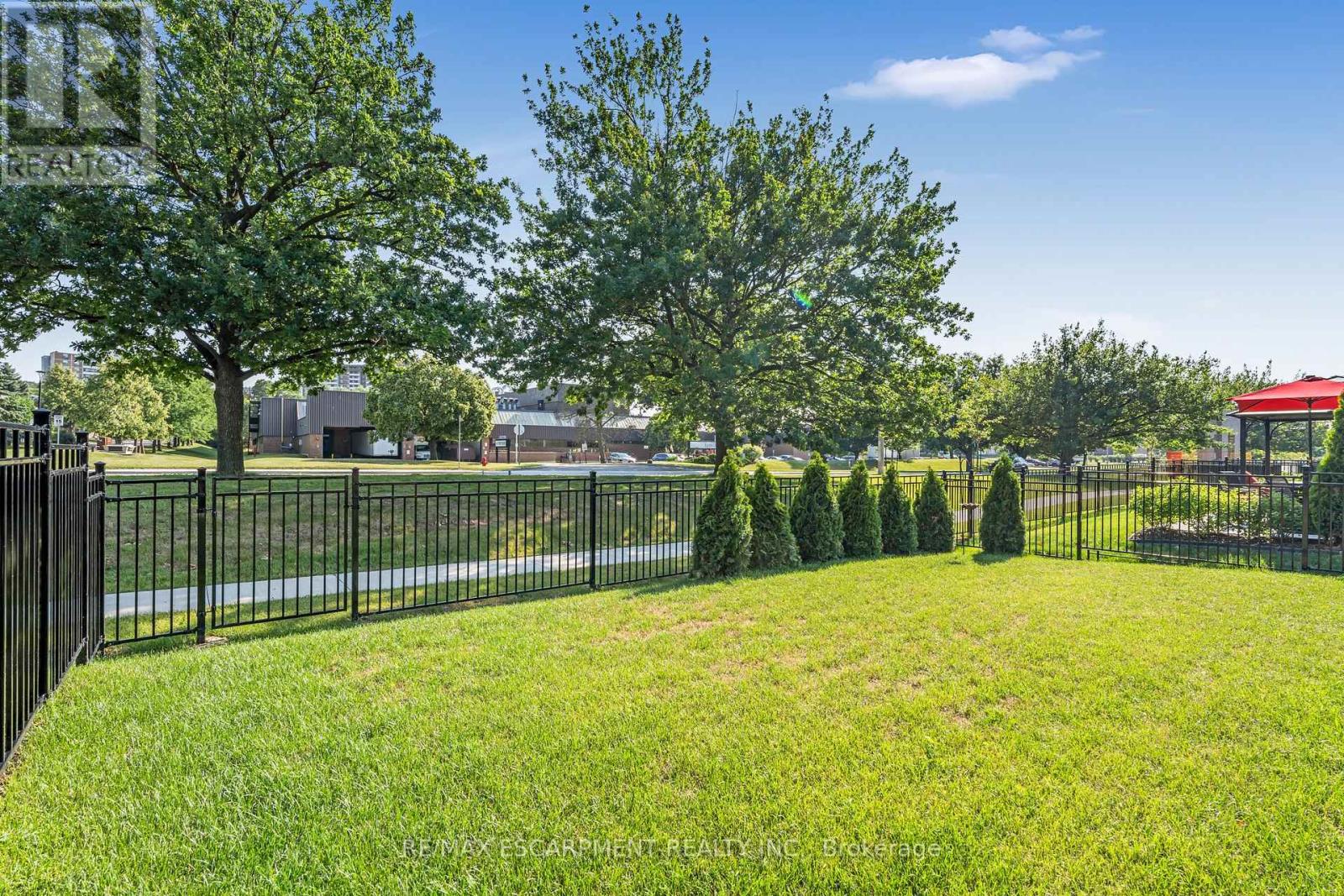Single Family House for Sale in  WELCH LANE Hamilton (Mountview) 
