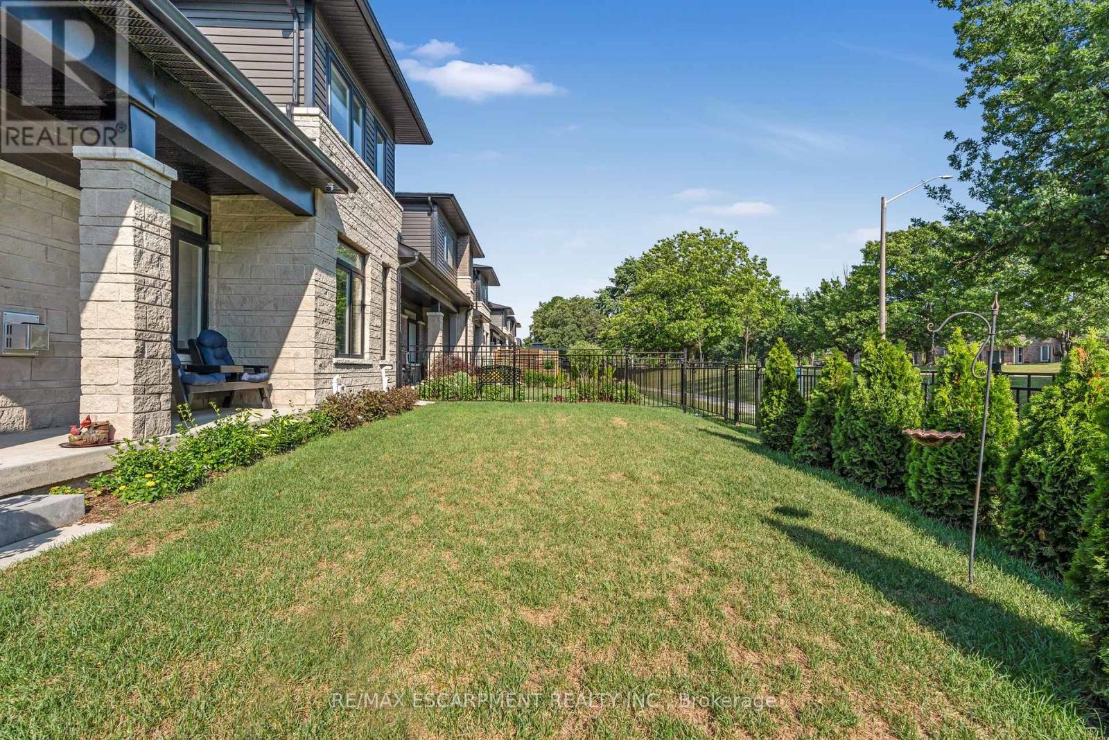 Single Family House for Sale in  WELCH LANE Hamilton (Mountview) 