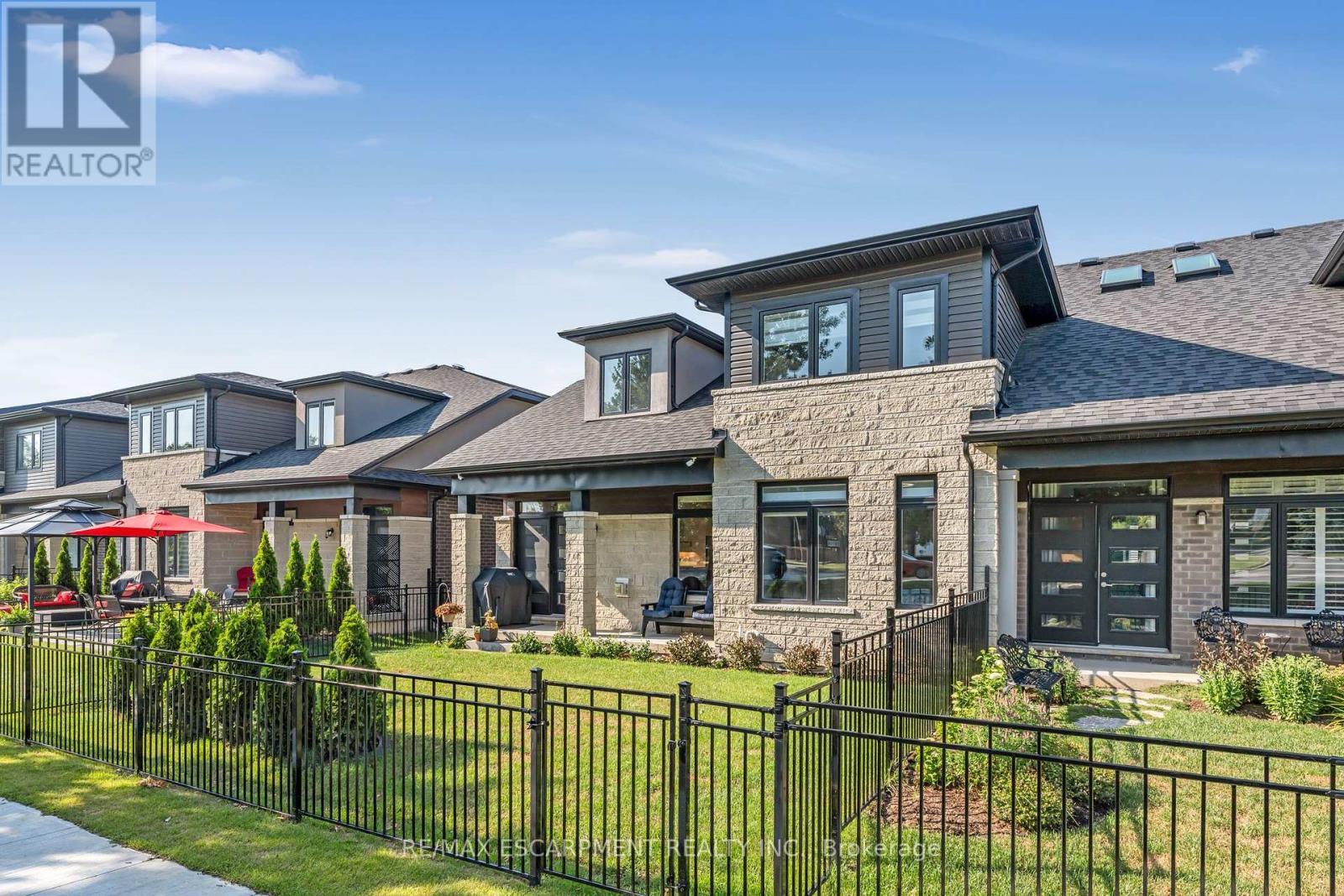 Single Family House for Sale in  WELCH LANE Hamilton (Mountview) 