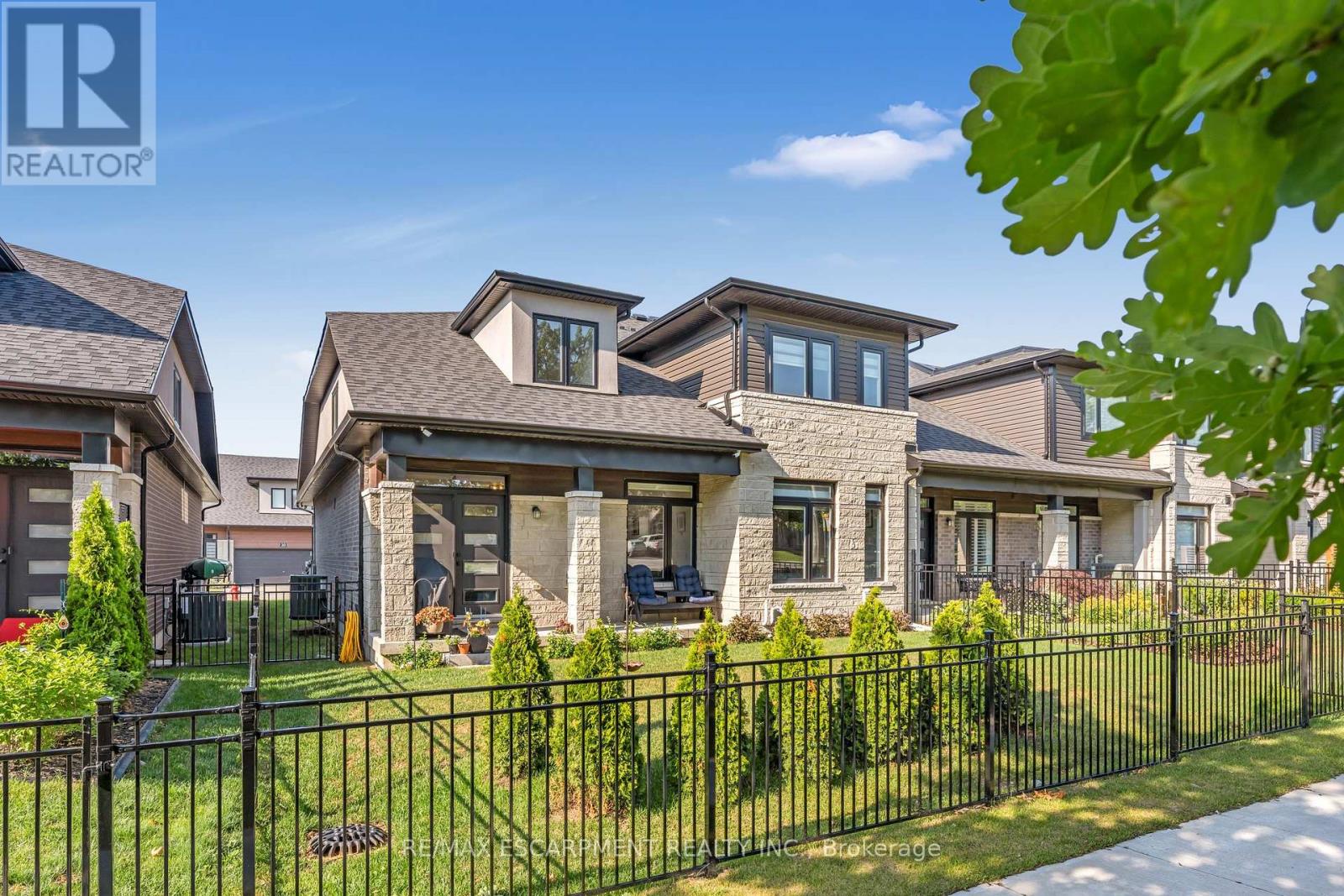 Single Family House for Sale in  WELCH LANE Hamilton (Mountview) 