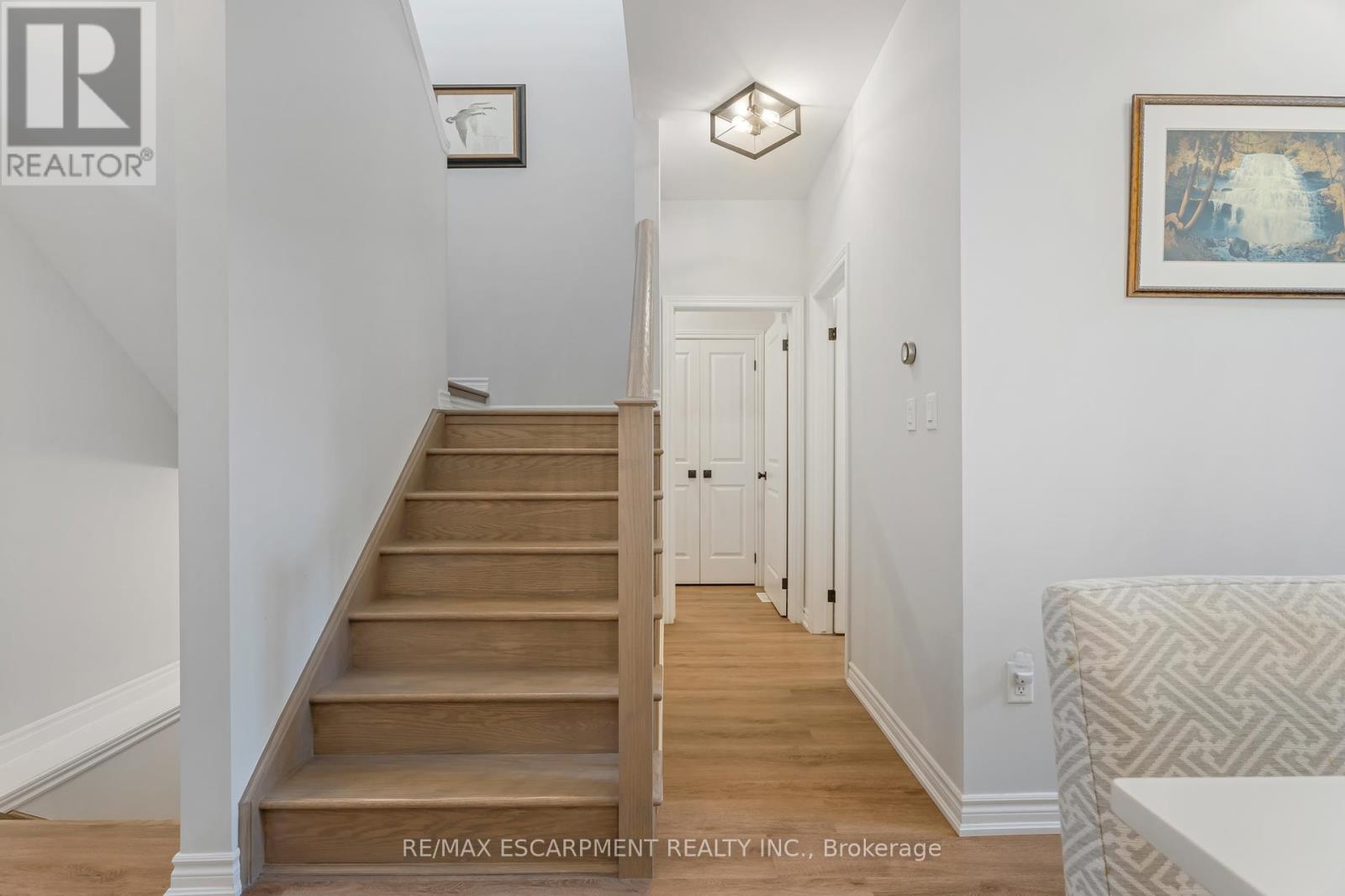 Single Family House for Sale in  WELCH LANE Hamilton (Mountview) 