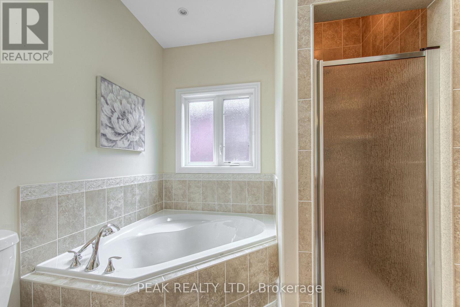 Photo 25 of 22 Orchard Way, Wilmot ON