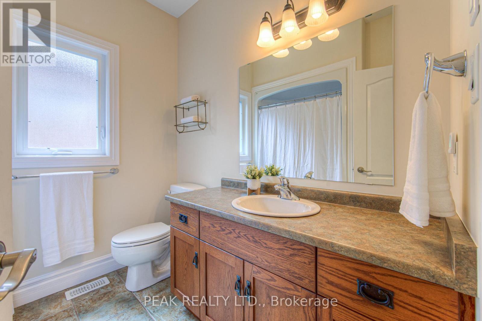 Photo 29 of 22 Orchard Way, Wilmot ON