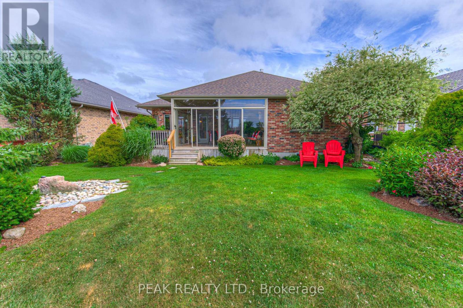 Photo 44 of 22 Orchard Way, Wilmot ON