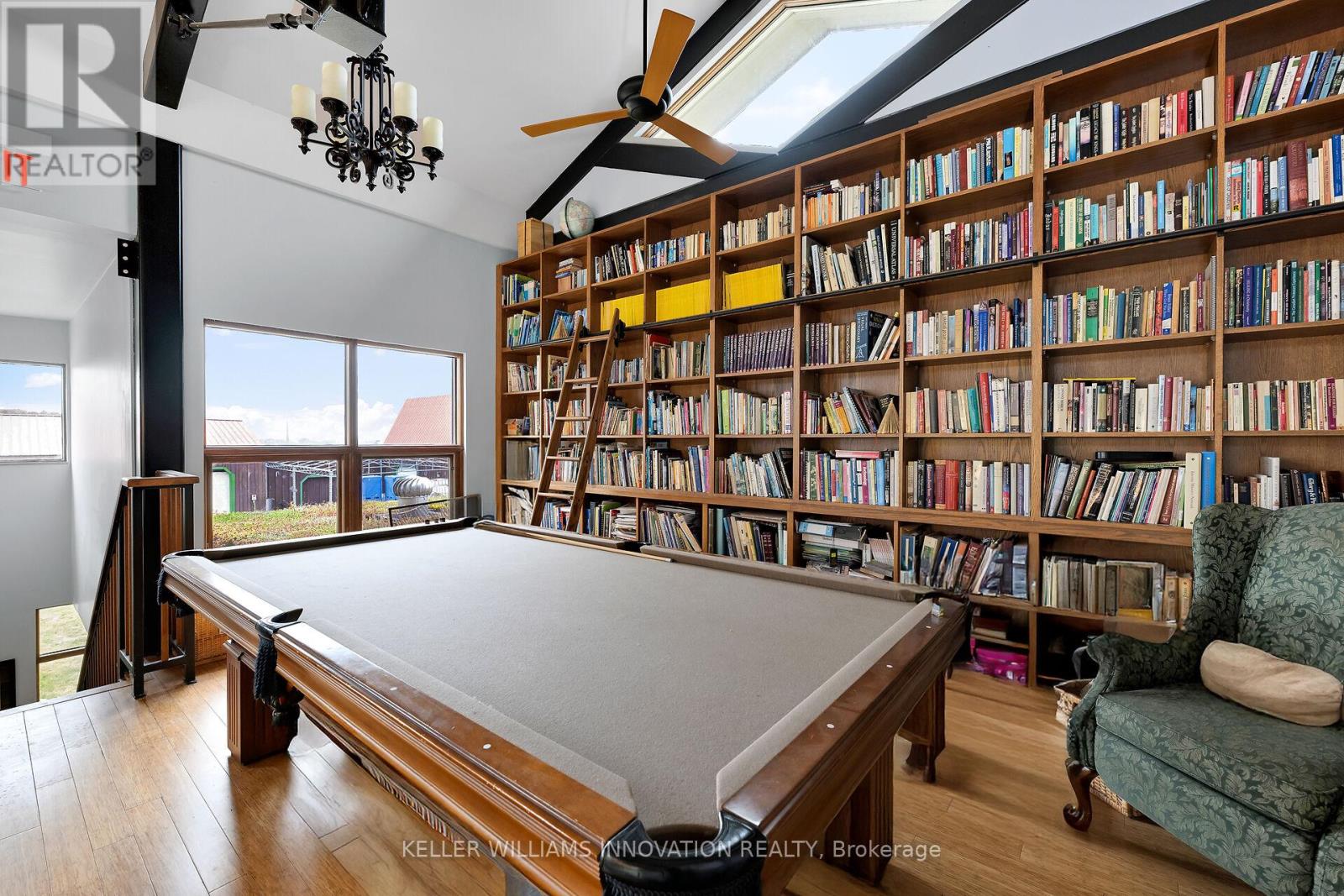 Photo 4 of 3749 Walker Road, Lincoln ON