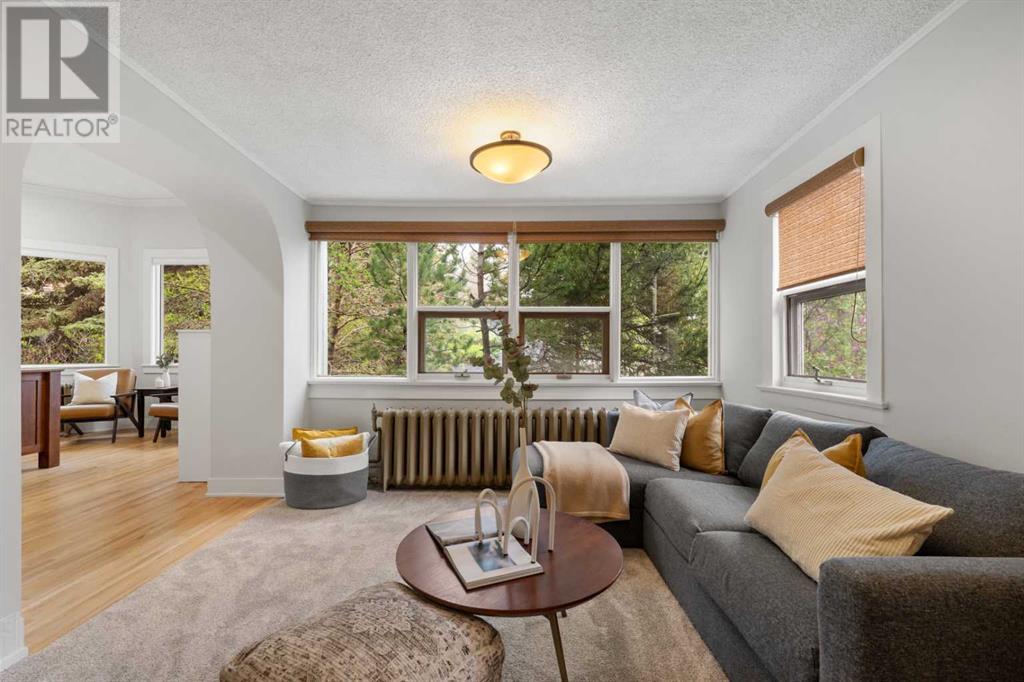 Single Family House for Sale in  Hillcrest Avenue SW Elbow Park Calgary 