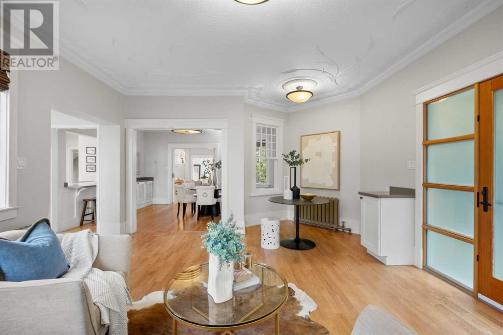 Single Family House for Sale in  Hillcrest Avenue SW Elbow Park Calgary 