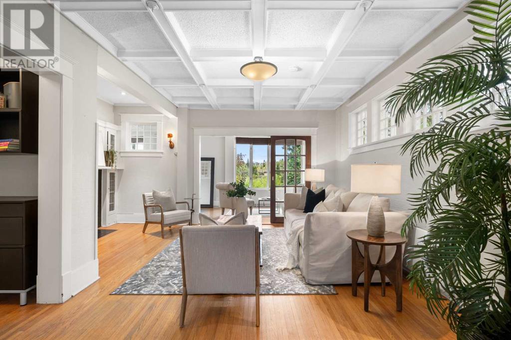 Single Family House for Sale in  Hillcrest Avenue SW Elbow Park Calgary 