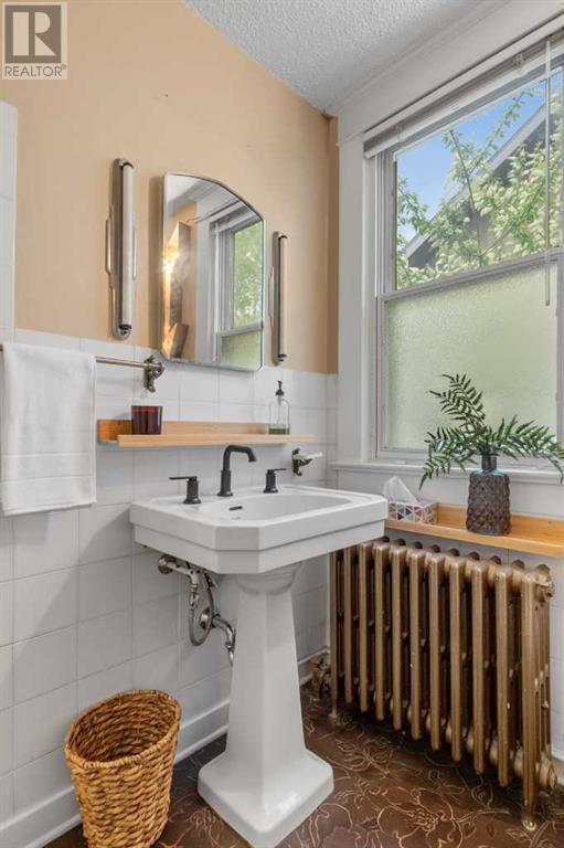 Single Family House for Sale in  Hillcrest Avenue SW Elbow Park Calgary 