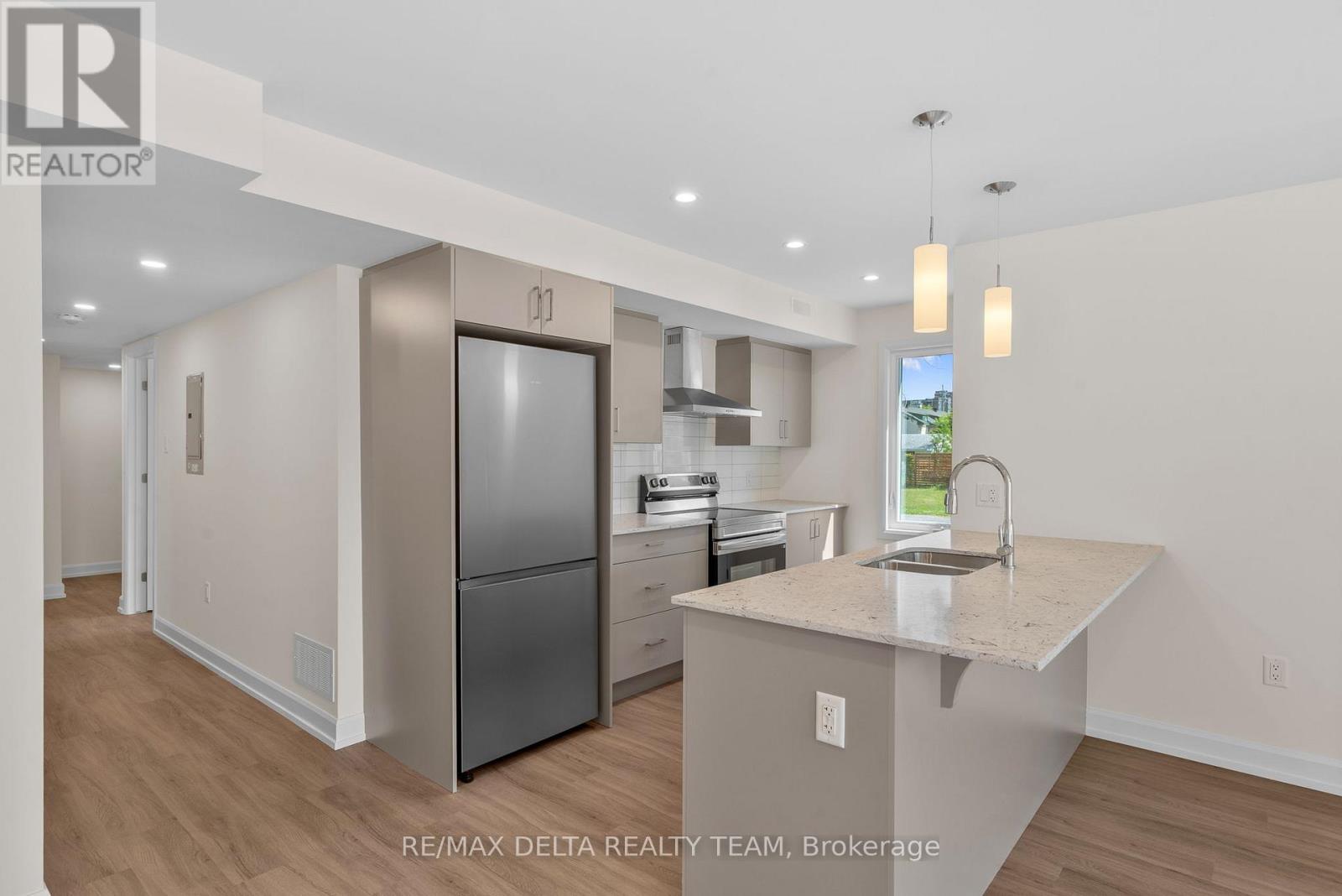 Photo 3 of C 77 Granton Avenue, Ottawa ON