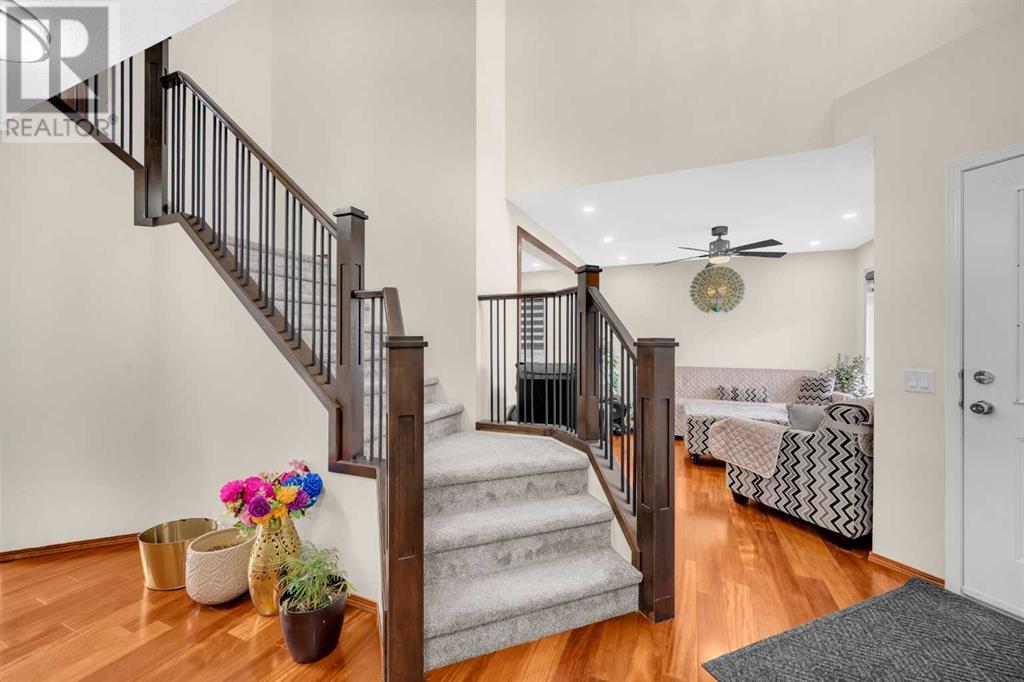 Single Family House for Sale in  Coral Reef Close NE Coral Springs Calgary 