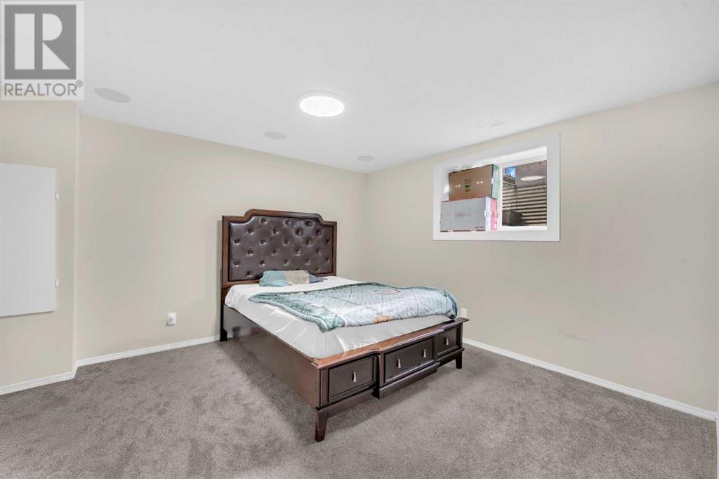 Single Family House for Sale in  Coral Reef Close NE Coral Springs Calgary 