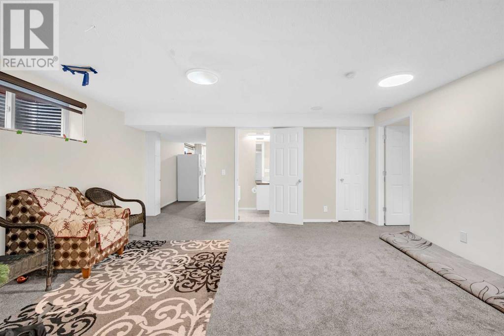 Single Family House for Sale in  Coral Reef Close NE Coral Springs Calgary 