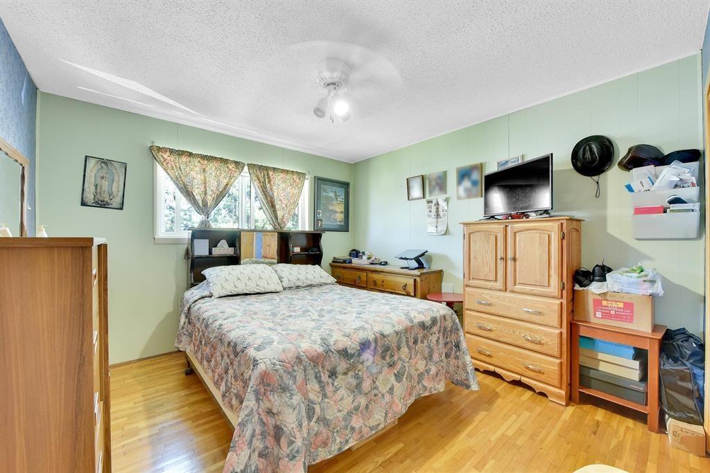 Photo 12 of 11059 146 A Street, Surrey BC