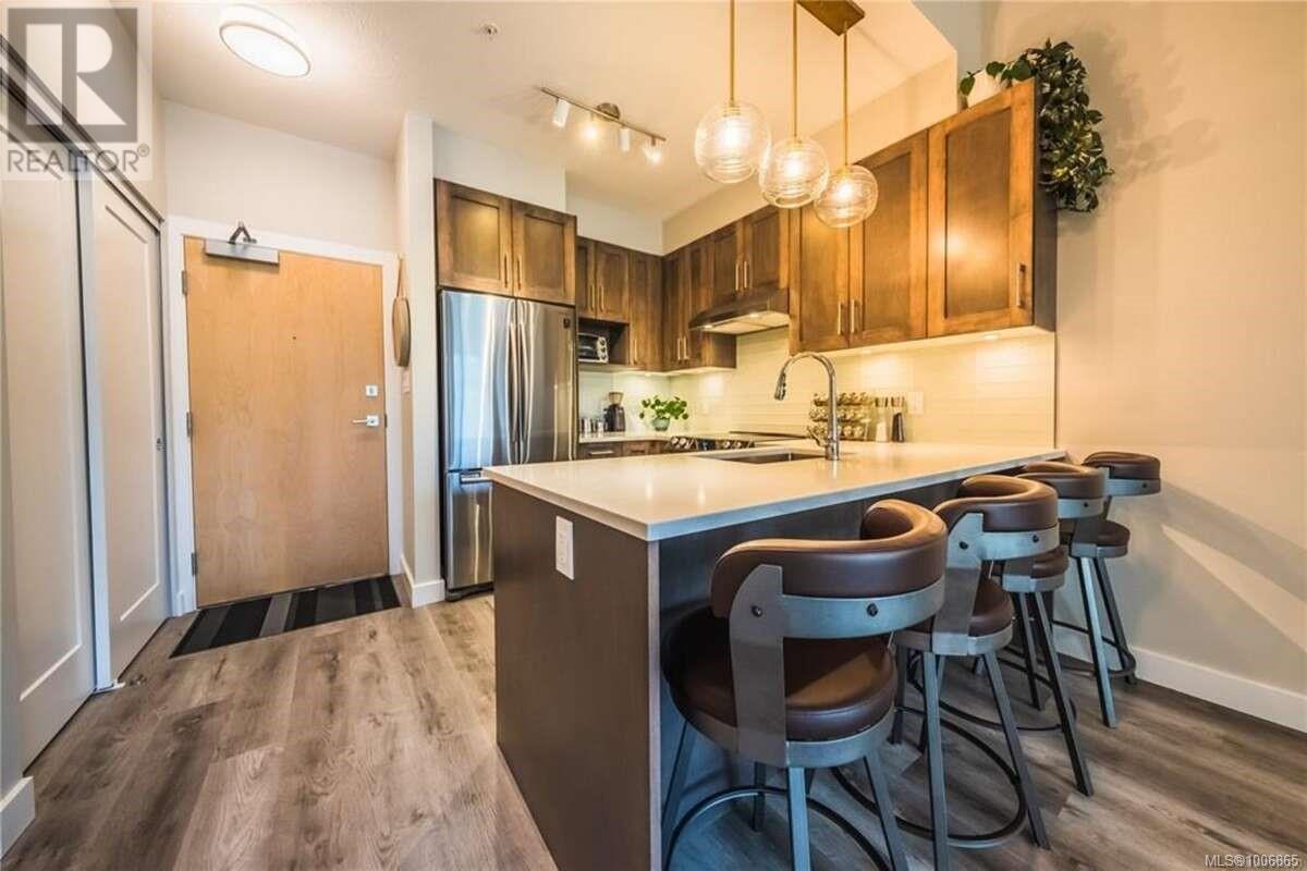 #514 20 Barsby Ave - 11