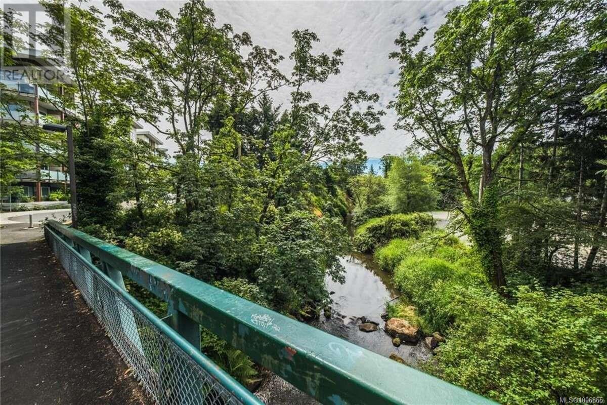 Photo 17 of 514 20 Barsby Ave, Nanaimo BC
