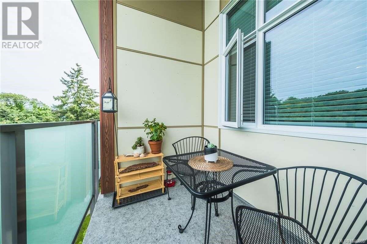 Photo 21 of 514 20 Barsby Ave, Nanaimo BC