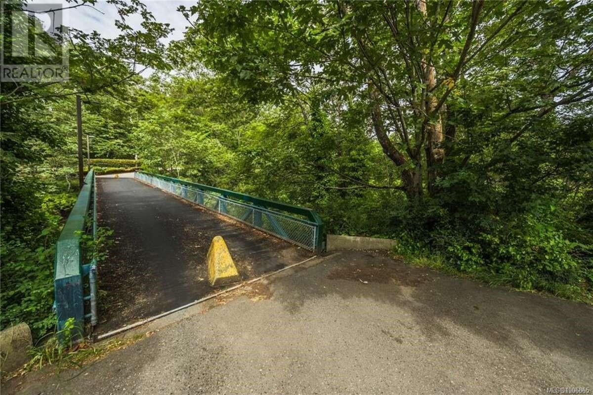 #514 20 Barsby Ave - 30