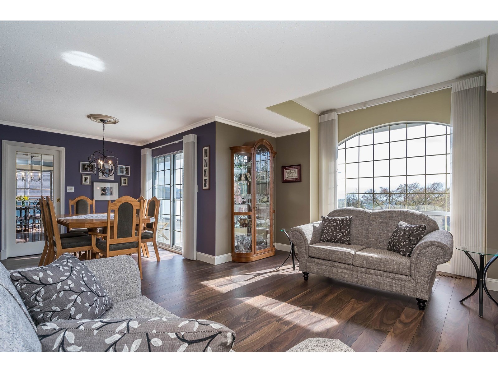 Photo 5 of 2245 Foothills Court, Abbotsford BC