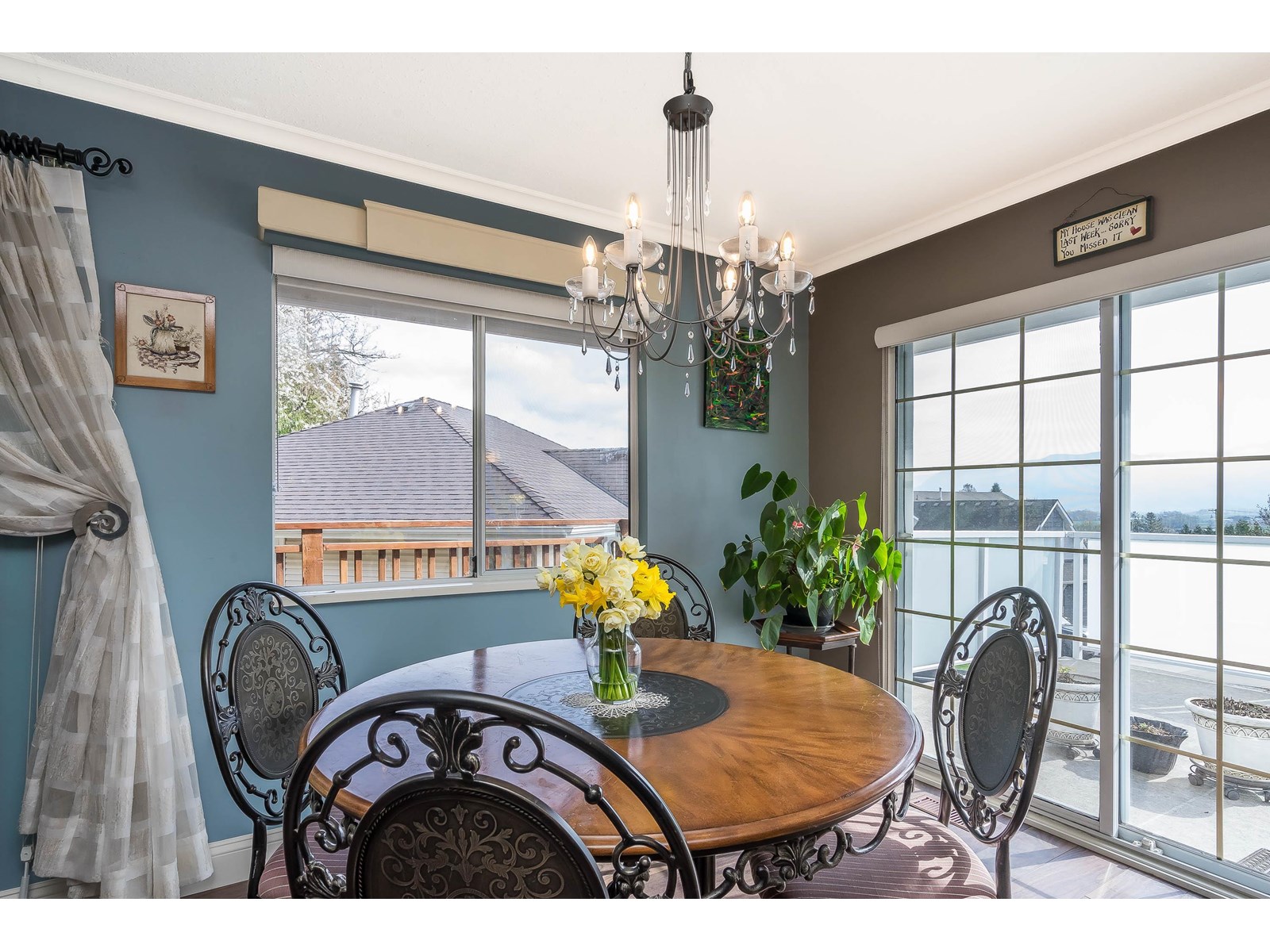 Photo 10 of 2245 Foothills Court, Abbotsford BC